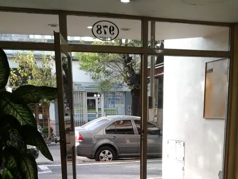 Gral Mitre 900, Piso 8