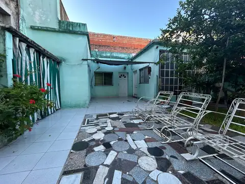 Esmeralda 4900, Piso PB