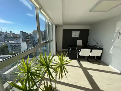 VENTA OFICINA 54M2 DOS BOXES Y COCHERA MACROCENTRO