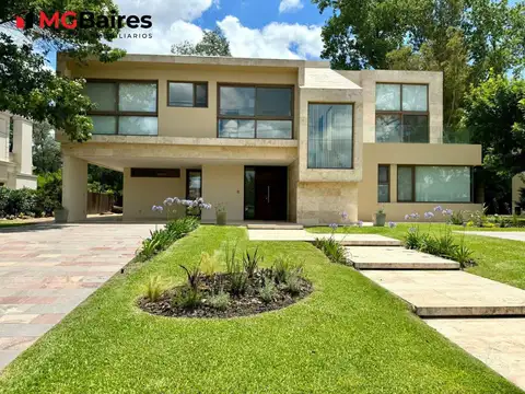 Casa en Venta de 5 dormitorios