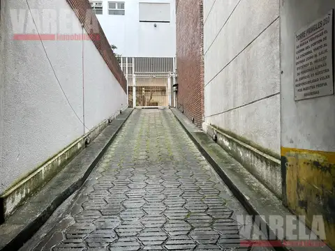 Cochera Fija Cubierta en Venta Pringles al 200 u$s 15.000