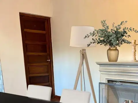 Casa en Venta con 5 cocheras