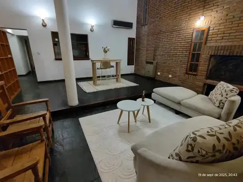 Casa en Venta con 1 cochera