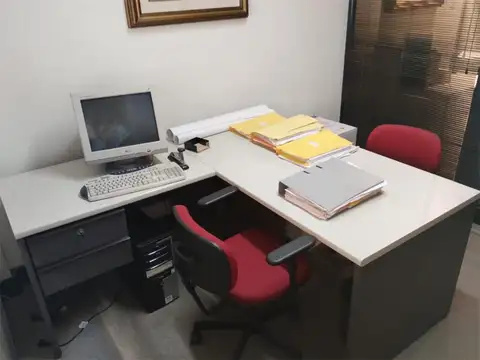 Oficina en Venta 80 años