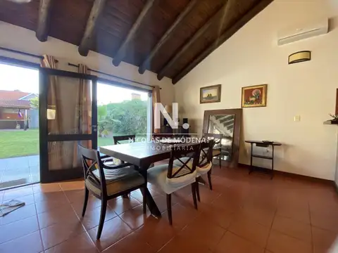 Vende casa de 4 dormitorios en Pinares, Punta del este