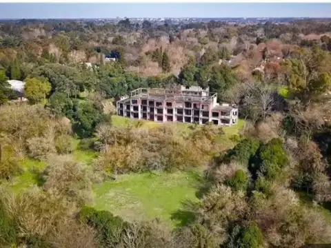 Hotel en Venta en Barrio El Cazador, USD 1