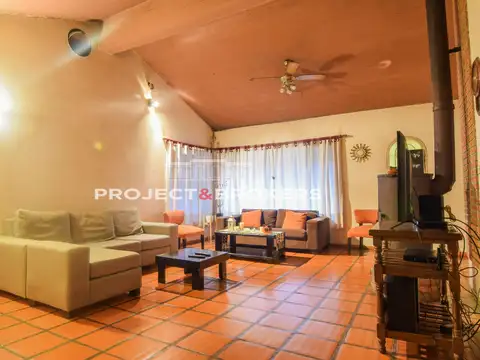 Casa en Venta en Villa Gobernador Udaondo, USD 245.000