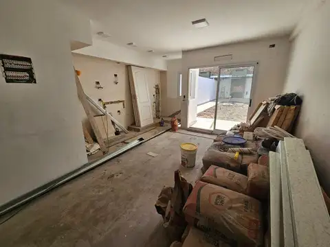 Depto Tipo Casa en Venta de 1 dormitorio