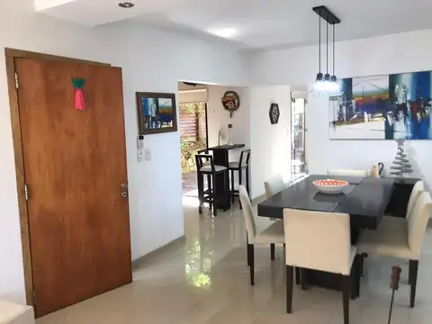 Casa en Pleno bosque de Mar Azul