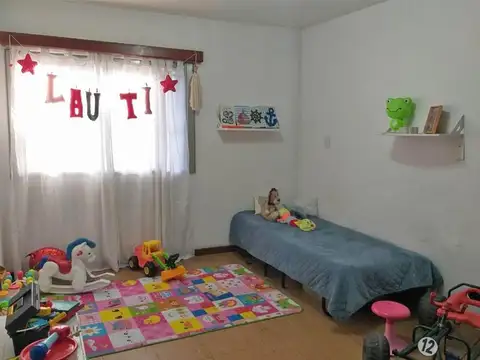 CASA 4 AMBIENTES + 2 LOCALES - MERLO