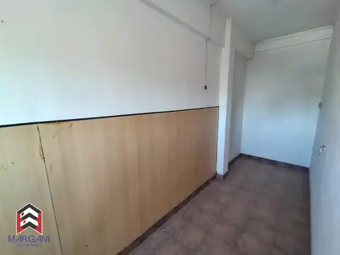 Oficina 2 ambientes con 1 baño