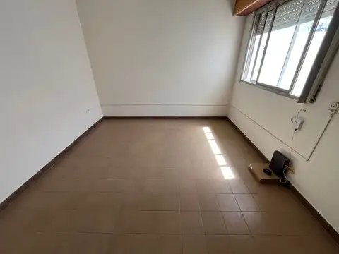 Depto Tipo Casa en Alquiler en Berisso, $ 500.000