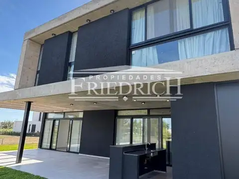 Casa en Venta de 4 dormitorios