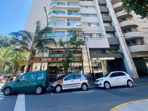 Ramon L. Falcon 5700