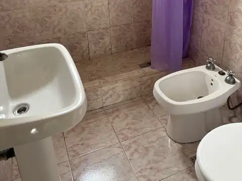 DUPLEX DE 3 AMBIENTES en alquiler en San Justo