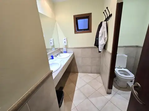 Oficina comercial apta vivienda Pasaje de la Piedad