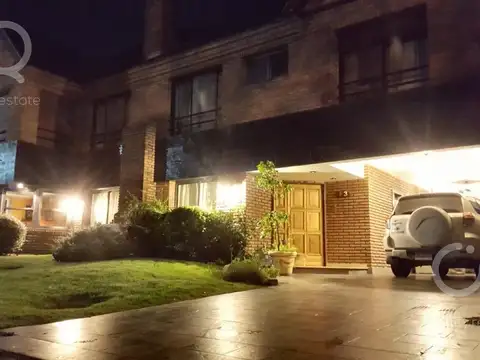 Casa en Venta de 5 dormitorios