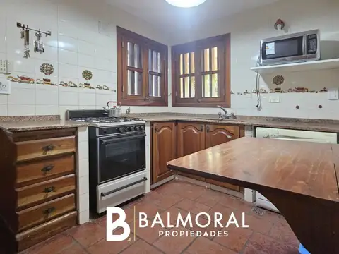 Casa 4 ambientes con 4 baños