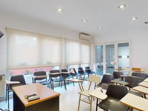 Oficina 6 ambientes con 3 baños