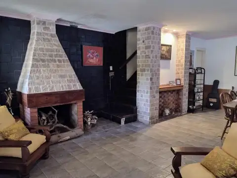 Casa 4 ambientes con 3 baños