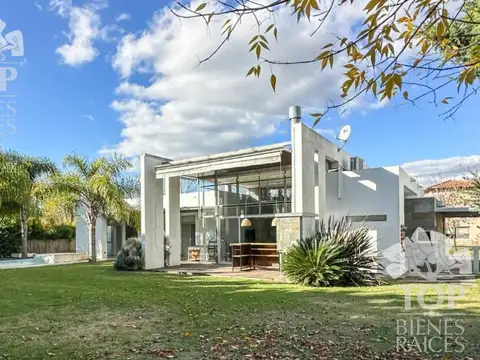 Casa en Venta en Villanueva, USD 370.000