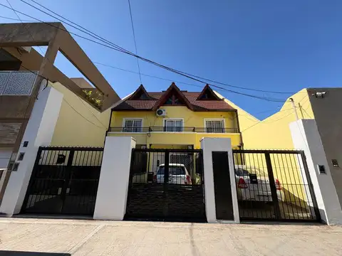 Casa - Alquiler - Argentina, Tres de Febrero - Petkovic 5071