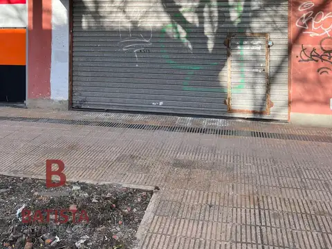 ¡VENDE! Local comercial en calle 9 e/ 166 y Av. Montevideo - Berisso