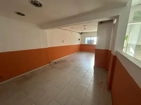 Local en Venta en Monte Grande, USD 180.000