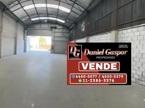 VENTA – AMPLIO GALPÓN / DEPÓSITO DE 460 M2