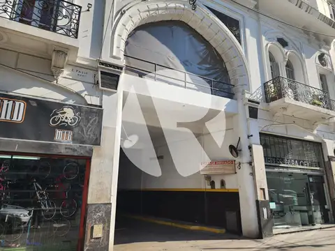 Av. Rivadavia  al 3700