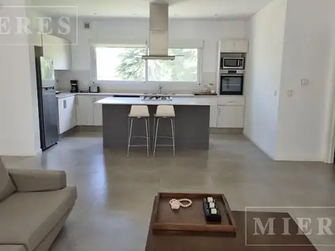 Casa en Alquiler Temporal de 3 dormitorios