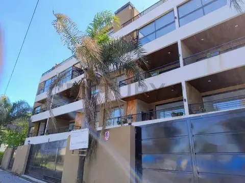 DEL MANGRULLO 1200, Piso 0