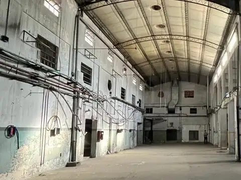 Galpon en Venta en Lanus, USD 156.000