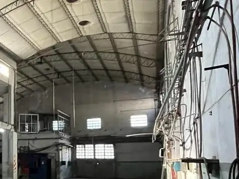 Galpon en Venta 8  mts Frente