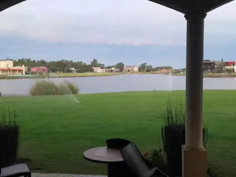 Terreno en Venta de 717,0 m2