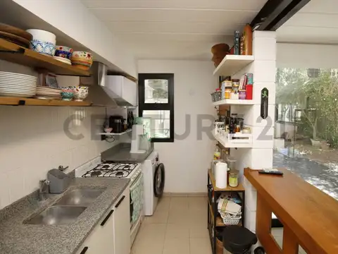 CASA TIPO DUPLEX EN COMPLEJO CERRADO  EN GONNET EN COMPLEJO CERRADO.APTO BANCO