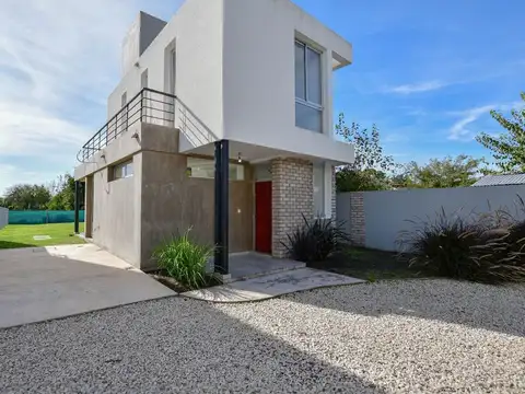 DUPLEX EN VENTA 2 DORMITORIOS  LA PLATA GONNET