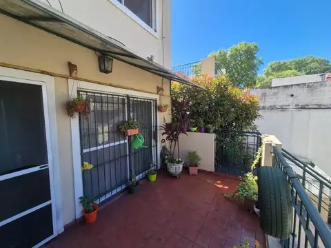 Venta PH 3 Ambientes Parque Chacabuco patio y trza