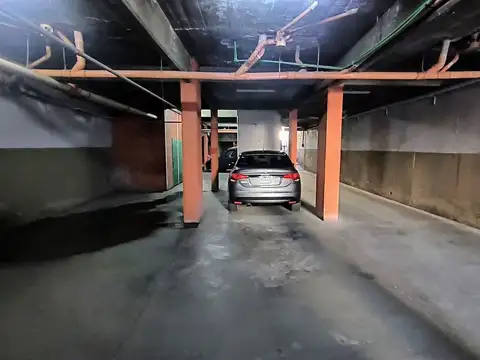 VENTA COCHERA BARRIO SUR