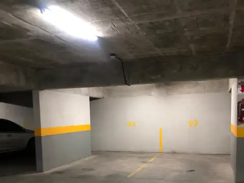 VENTA COCHERA ITUZAINGÓ - TORRES DURBAN OLAZÁBAL