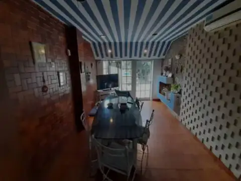 Casa 5 ambientes Apto uso comercial