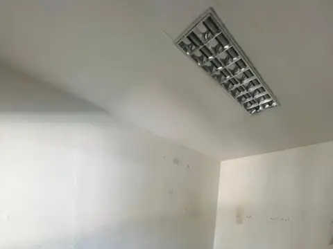 LOCAL AVENIDA MITRE 5300 VILLA DOMINICO