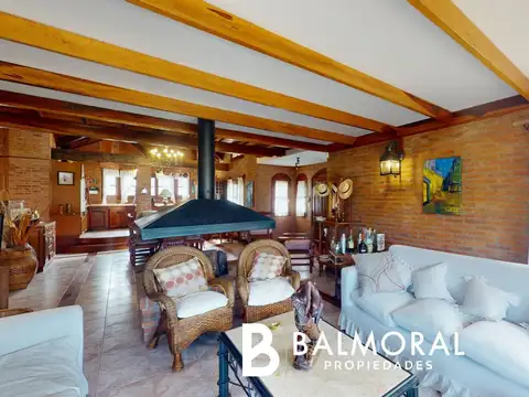 Casa 4 ambientes con 3 baños