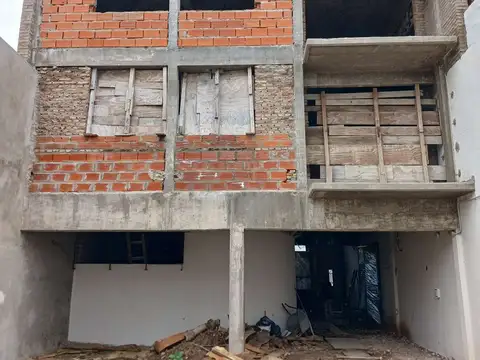 SE VENDE EDIFICIO DE DPTOS.EN CONSTRUCCION