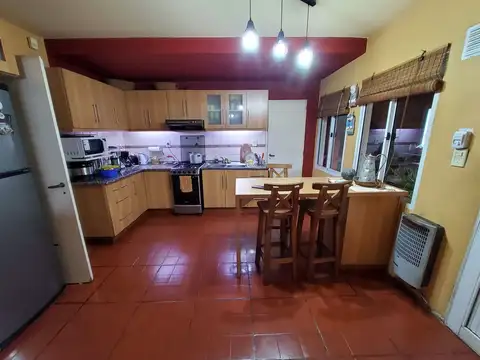 SE VENDE CASA