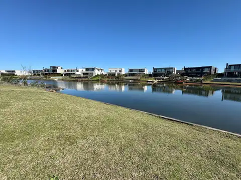 Terreno en Venta de 907,0 m2