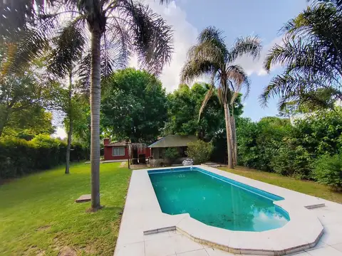 Casa Quinta en Barrio Los Mirasoles – Pilar - km50