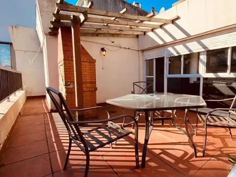 VENTA DEPARTAMENTO 4 AMBIENTES + MONOAMBIENTE