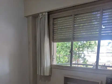 Depto Tipo Casa en Venta en Pompeya, USD 140.000