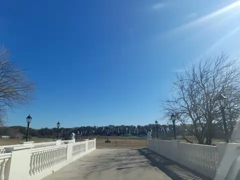 Av. Beschtedt 2500, Lujan